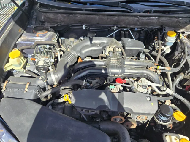 2013 Subaru Legacy 2.5i - Photo 40