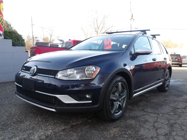 2017 Volkswagen Golf Alltrack TSI S 4Motion DSG's photo