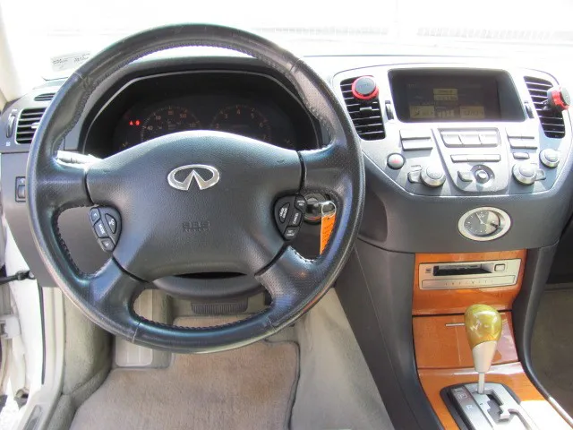2003 INFINITI M45 Base - Photo 15