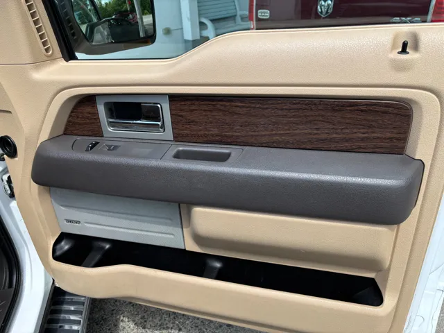 2013 Ford F-150 Lariat - Photo 32