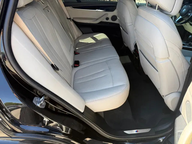 2015 BMW X5 xDrive50i - Photo 30