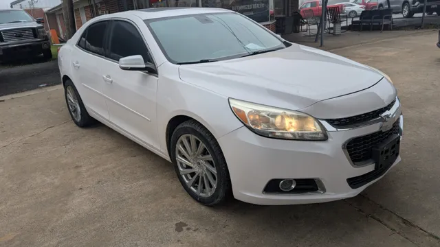 2015 Chevrolet Malibu 2LT's photo