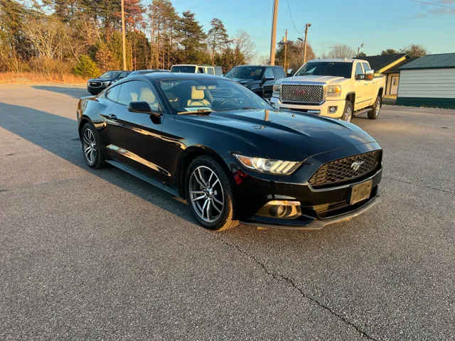 2015 Ford Mustang EcoBoost Premium's photo