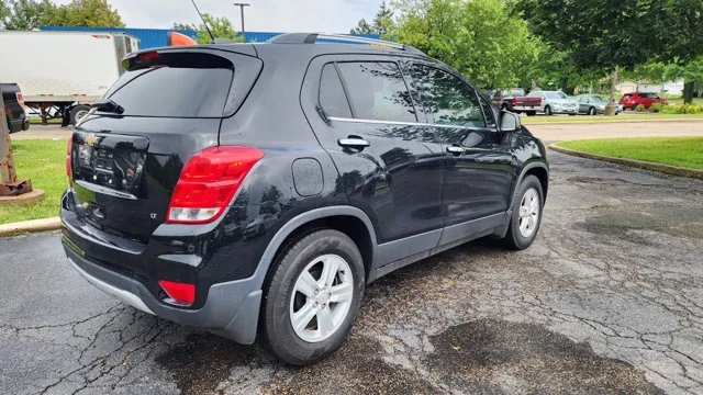 2017 Chevrolet Trax LT - Photo 11