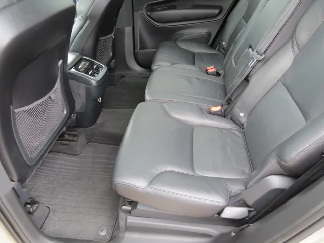 2016 Volvo XC90 Momentum - Photo 23