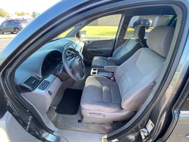 2010 Honda Odyssey EX photo 13