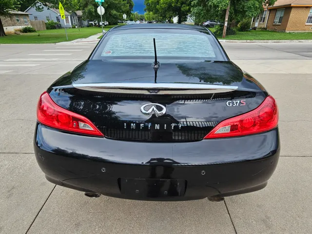 2010 INFINITI G Convertible 37 Sport - Photo 4