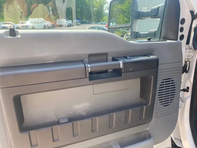 2016 Ford F-550 - Photo 11