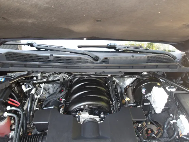 2018 Chevrolet Silverado 1500 LT photo 9