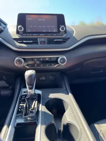 2022 Nissan Altima S - Photo 13