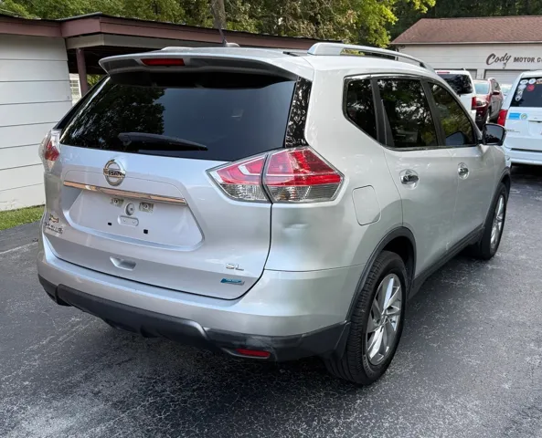 2014 Nissan Rogue SL photo 3