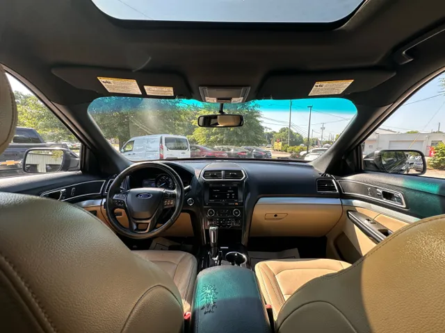 2016 Ford Explorer XLT - Photo 39