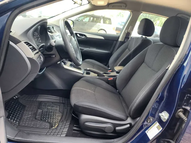 2017 Nissan Sentra S photo 10