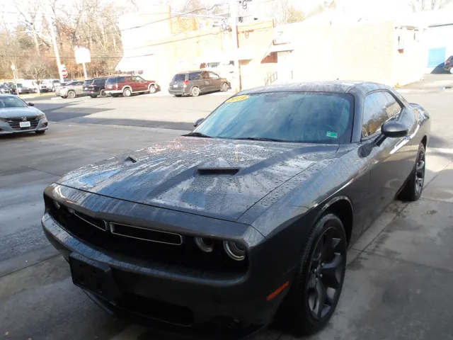 2019 Dodge Challenger SXT Plus
