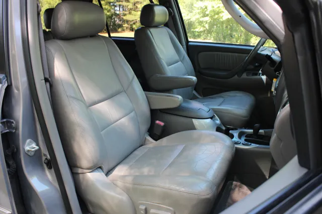 2001 Toyota Sequoia Limited - Photo 25