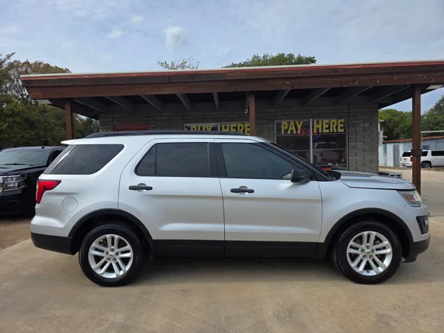 2017 Ford Explorer Base