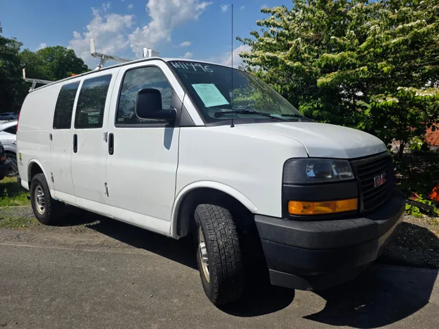 2018 GMC Savana 2500's photo