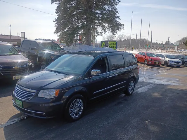 2013 Chrysler Town & Country Touring-L
