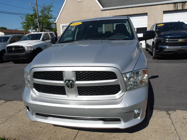 2014 RAM 1500 Express 4x4 Crew Cab's photo