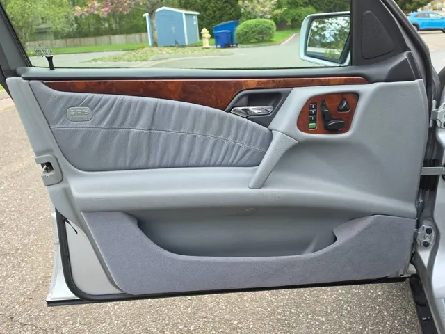 1999 Mercedes-Benz E-Class Base - Photo 10