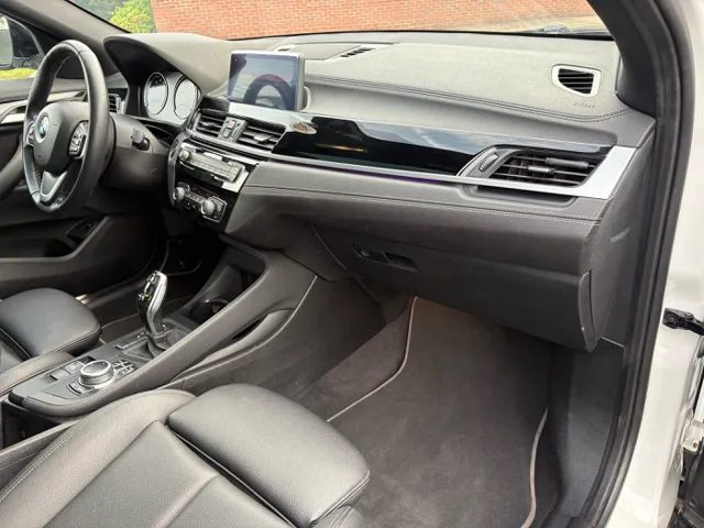2022 BMW X2 28i - Photo 11