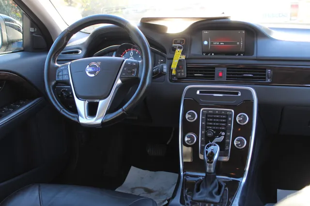 2016 Volvo XC70 Classic Premier - Photo 11