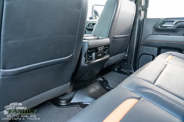 2024 GMC Sierra 2500HD AT4 - Photo 36