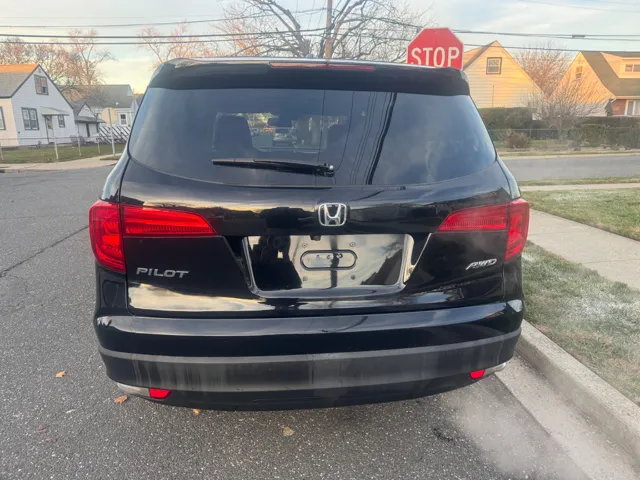 2017 Honda Pilot EX-L - Photo 16
