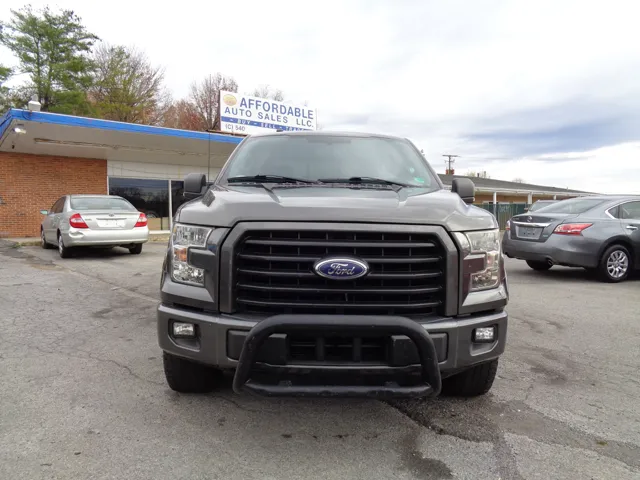 2016 Ford F-150 XLT photo 2