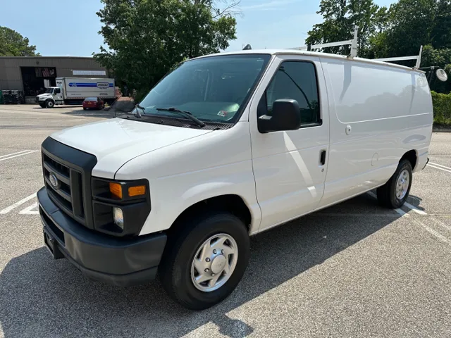 2010 Ford E-Series Econoline Van Commercial