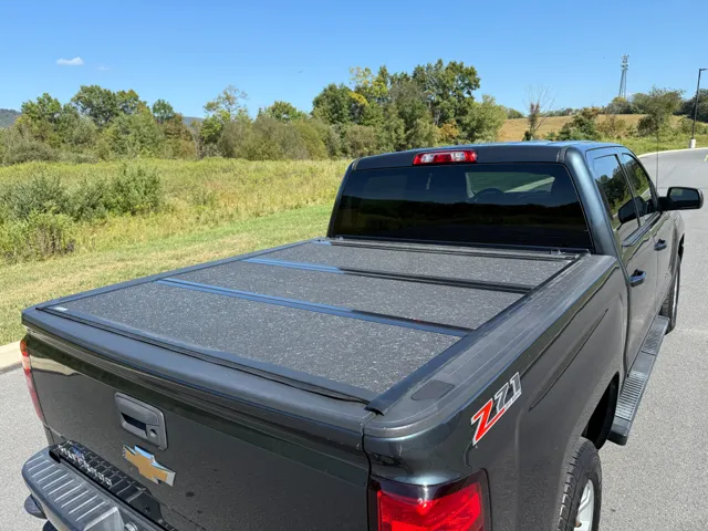 2017 Chevrolet Silverado 1500 LT Z71 photo 8