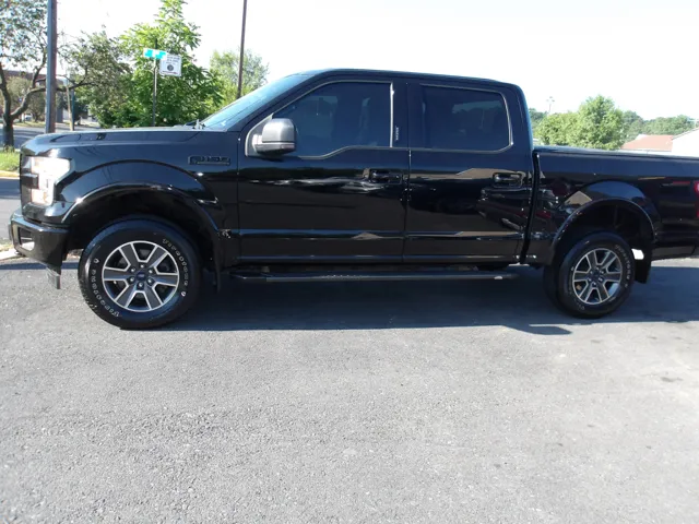 2017 Ford F-150 XLT 4x4 SuperCrew 5-1/2 Box's photo