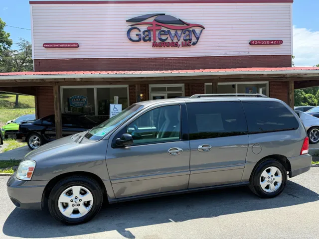 2006 Ford Freestar SE's photo