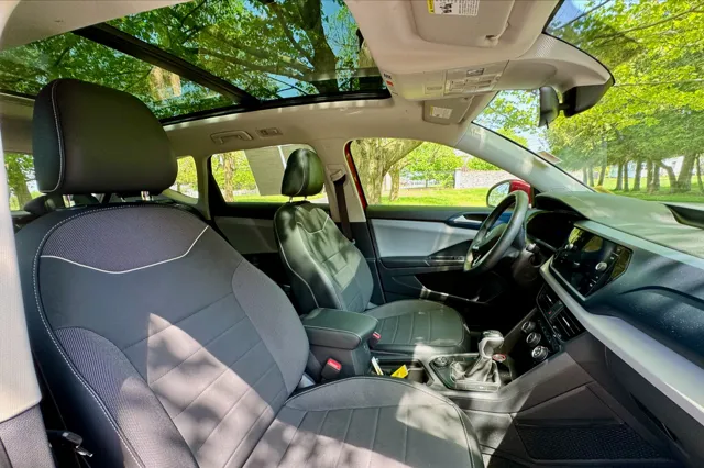 2023 Volkswagen Taos SE - Photo 27