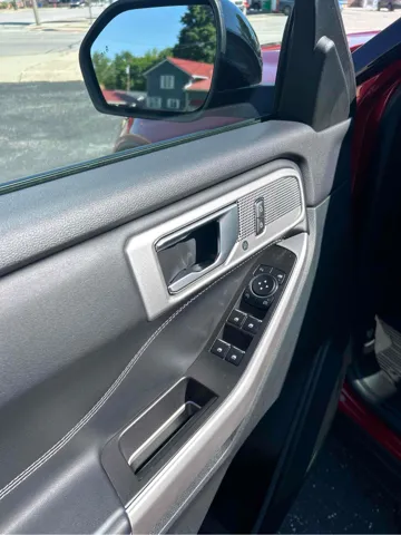 2024 Ford Explorer XLT - Photo 11