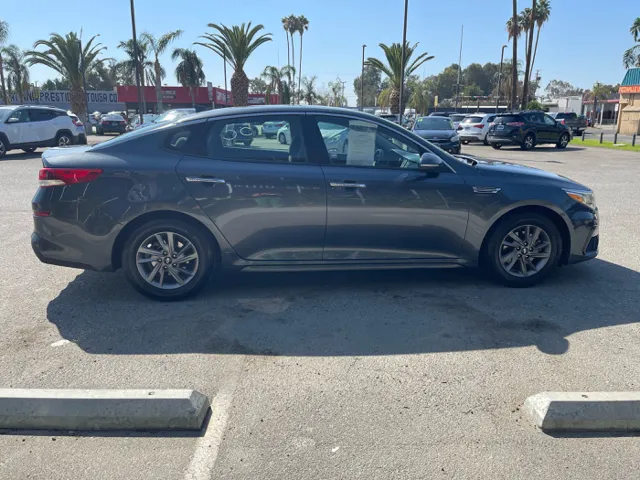 2020 Kia Optima LX SE photo 2