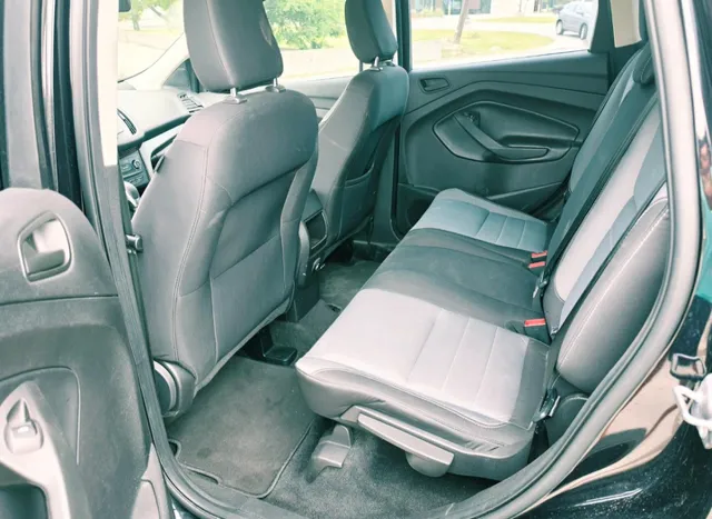 2019 Ford Escape S - Photo 8