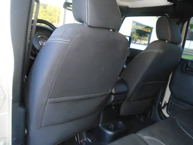 2017 Jeep Wrangler Unlimited Sahara - Photo 46