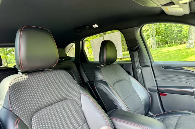 2023 Ford Escape ST-Line - Photo 34