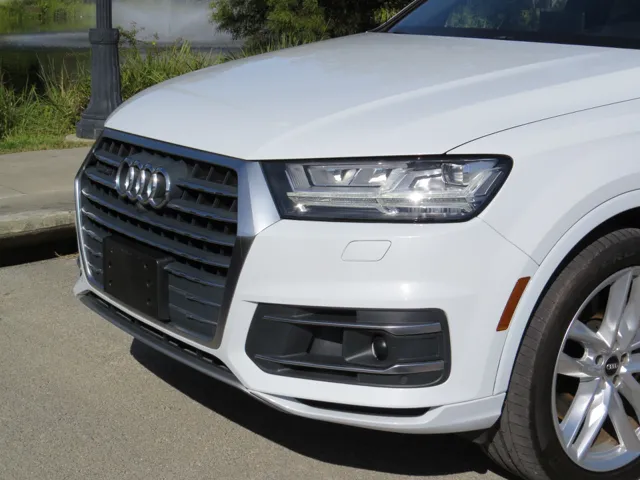 2018 Audi Q7 Prestige photo 2