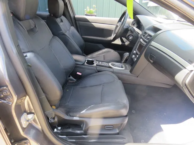 2009 Pontiac G8 Base - Photo 18