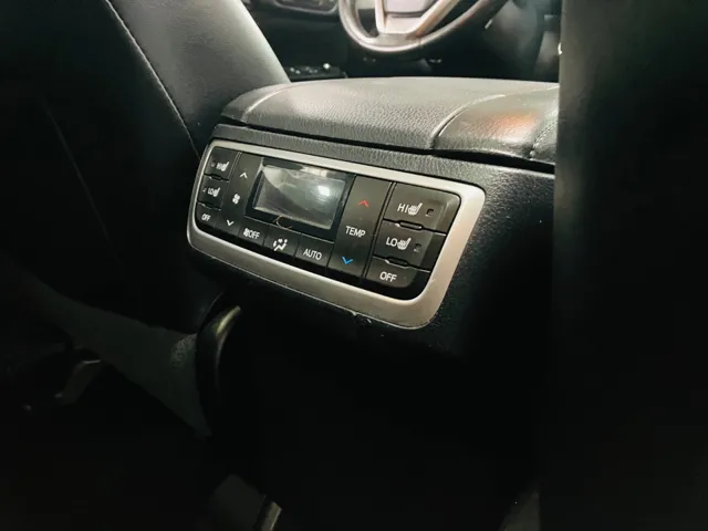 2018 Toyota Highlander Limited photo 19