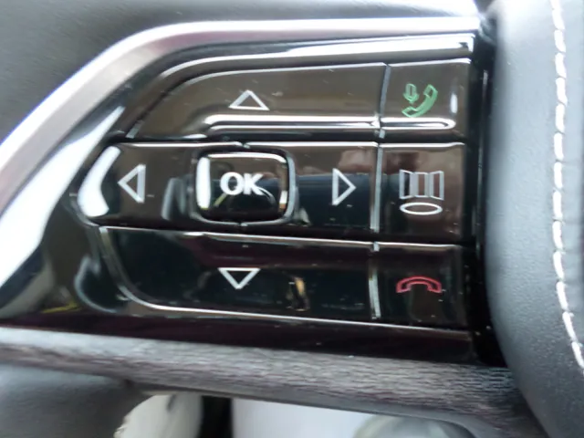 2023 Jeep Grand Cherokee Overland - Photo 21