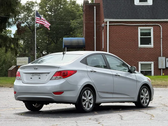 2014 Hyundai Accent GLS - Photo 8