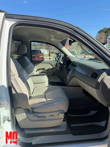 2011 Chevrolet Tahoe LT - Photo 10