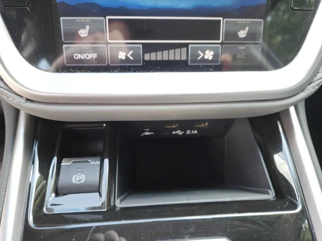 2020 Subaru Legacy Premium - Photo 21