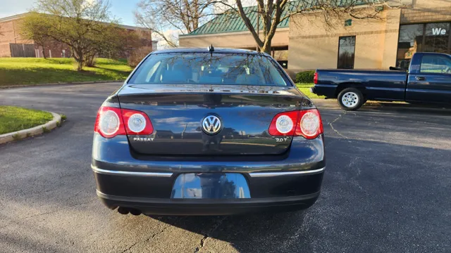 2006 Volkswagen Passat 2.0T - Photo 10