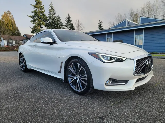 2017 INFINITI Q60 Coupe Premium