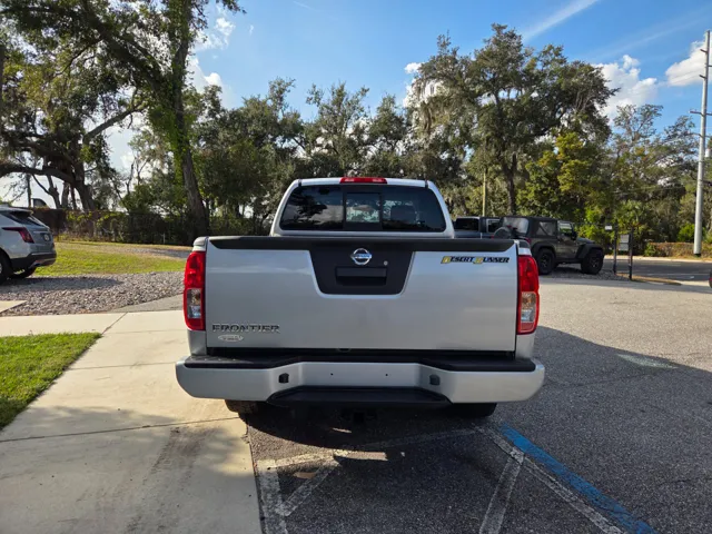 2016 Nissan Frontier photo 3