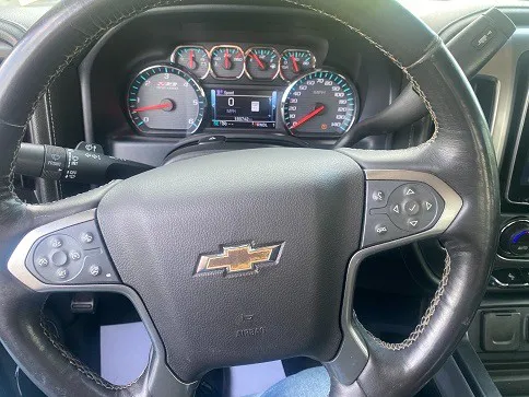 2017 Chevrolet Silverado 2500HD LTZ - Photo 6